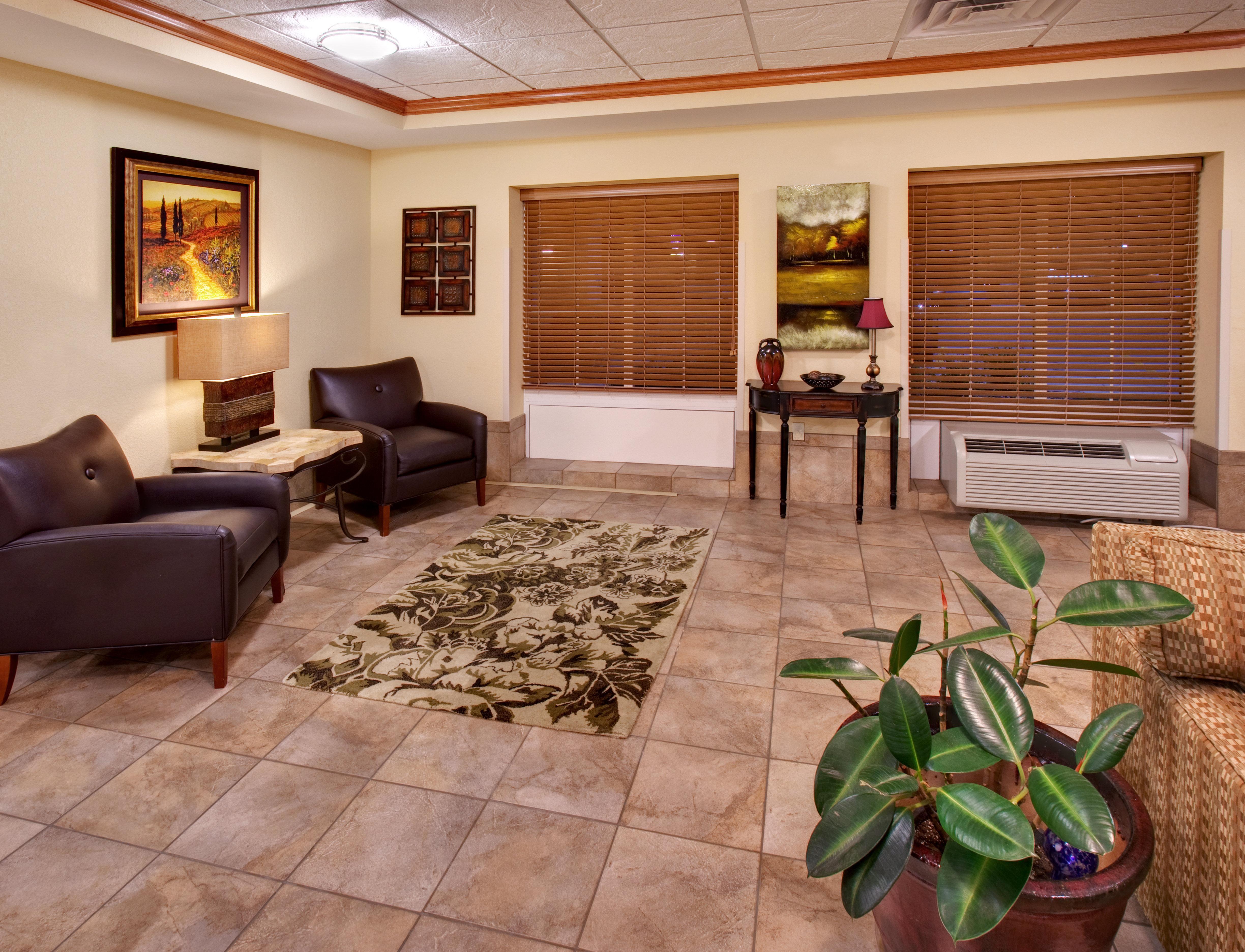 Hotel Candlewood Airport