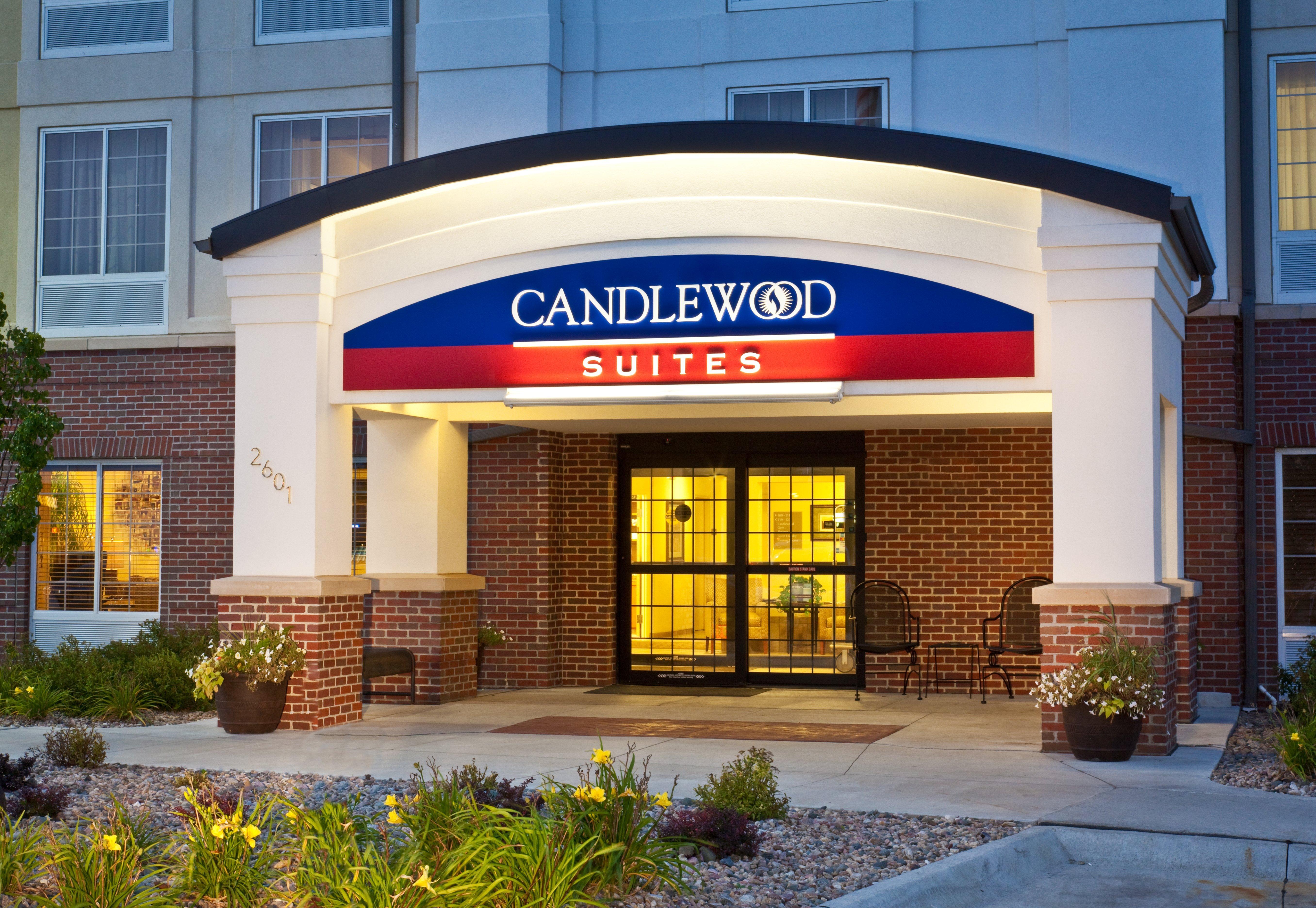 Hotel Candlewood Airport 2*